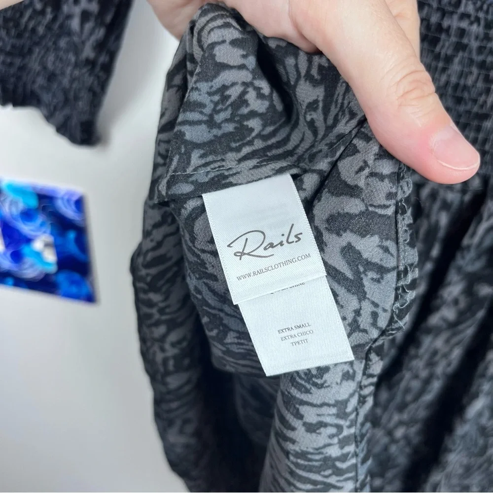 NEW Rails Zana Charcoal Gray Abstract Animal Cinched Waist Dress Size XS - Picture 4 of 11
